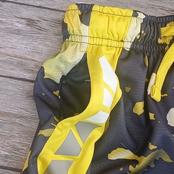 Boys Athletic Running Shorts - Picture 4 of 6